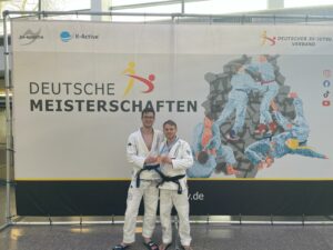 Mehr über den Artikel erfahren Deutsche Meisterschaften Ju-Jutsu in Gelsenkirchen: 3. und 7. Platz!