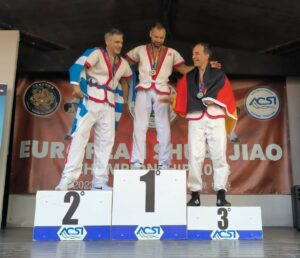 Mehr über den Artikel erfahren „Ich bin da so reingerutscht“ – Interview mit Tom Lutz über das Shuai Jiao und aktuelle Entwicklungen