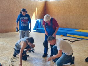 Mehr über den Artikel erfahren Handwerker- und Gartenheinzelmännchen am Werk