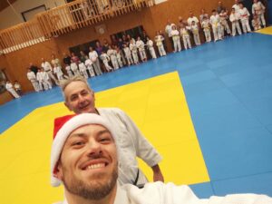Mehr über den Artikel erfahren Judo: Kinder-Eltern-Training zu Weihnachten